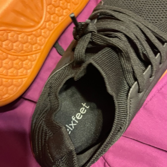 RELX Feet Black Cross Trainer Shoes Wide - Picture 3 of 6